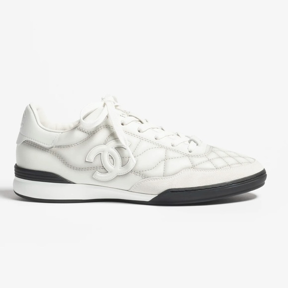 Authentic CHANEL 2024 CC White Calfskin Quilted Lace-Up Sneakers Size 37 - Picture 2 of 12